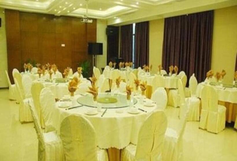 Отель Wuhan Venetian Boutique