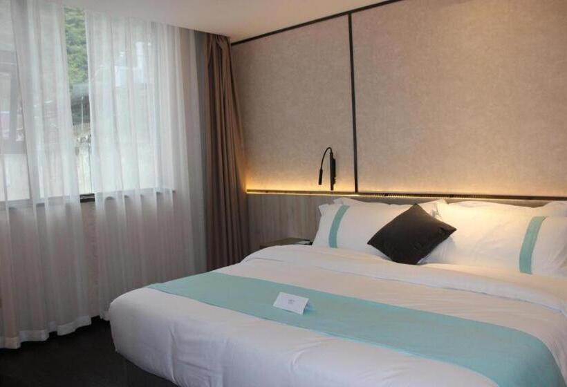 فندق Xana Lite Ganzi Luding Yanan Road