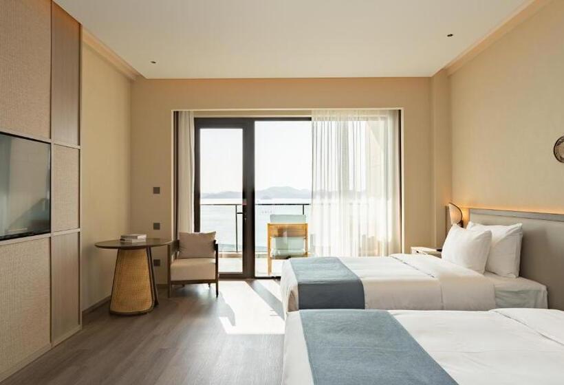 هتل Zhoushan Poly Senbo Nature Park & Resort