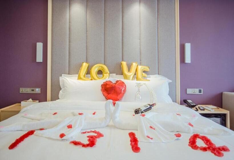 Lavande Hotels Jingshan Bus Station