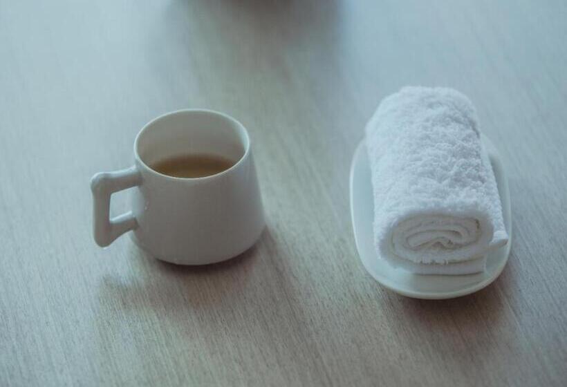 Lavande Hotels Jingshan Bus Station