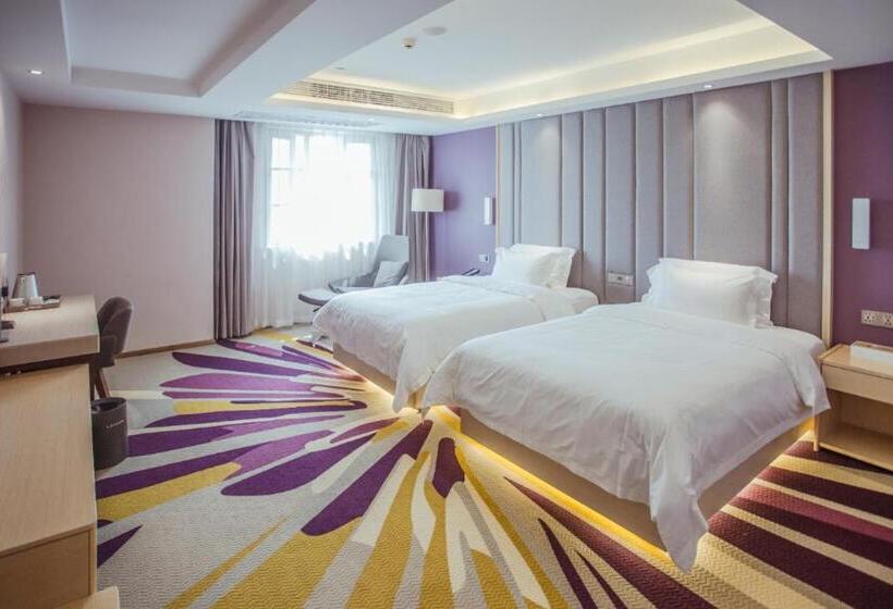 Lavande Hotels Jingshan Bus Station