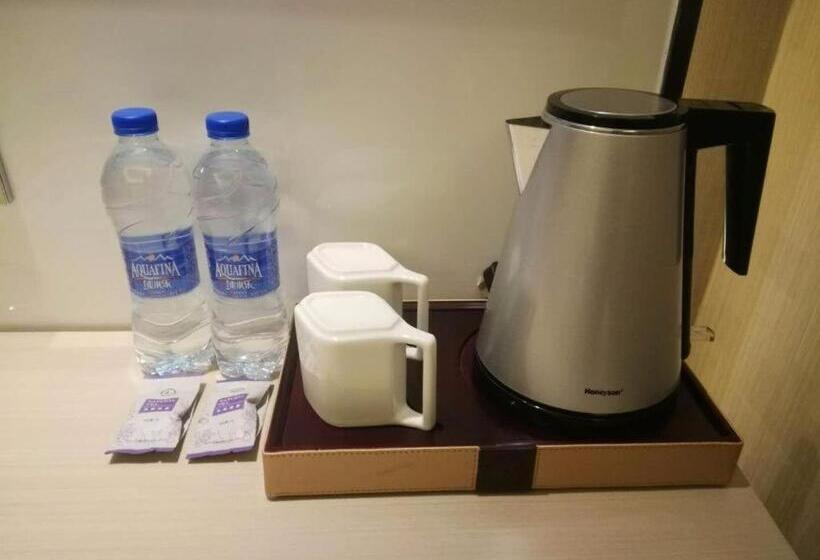 Lavande Hotels Urumqi Xinmin West Street Hongda Plaza