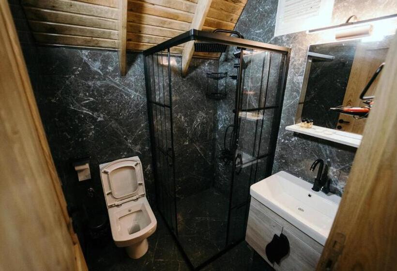 Lome çiftliği Otel Ve Restoran