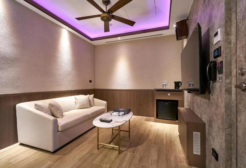 مُتل 和陽行館 Villa Bon Moment