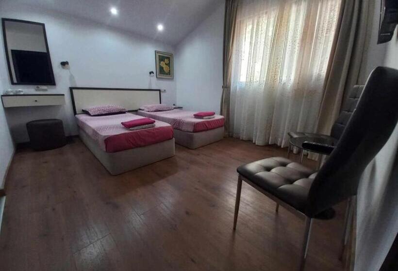 פנסיון стаи за гости калина