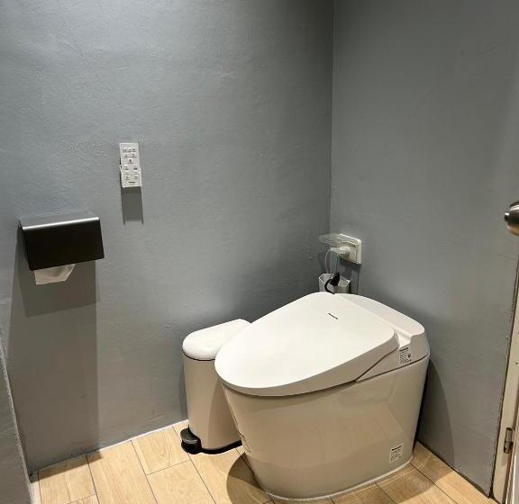 پانسیون 122 Western Building