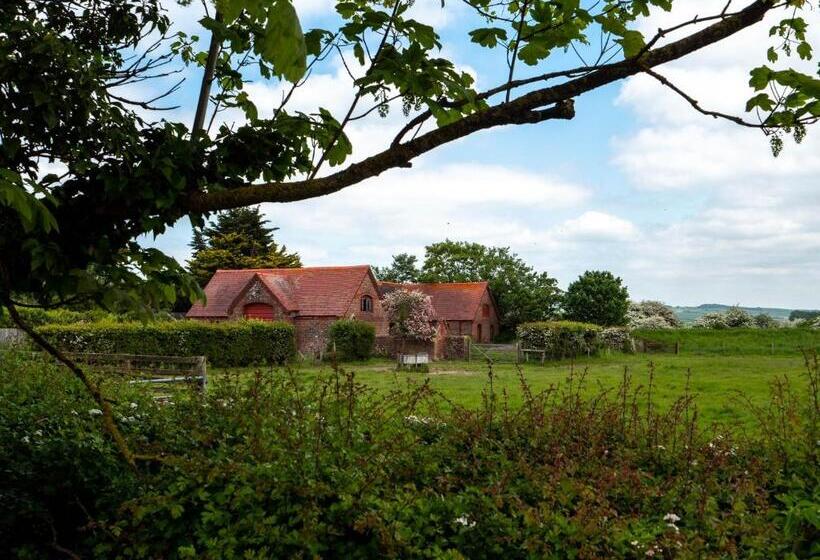 Пансион Arundel Comfort En Suite Twin Friends & Family