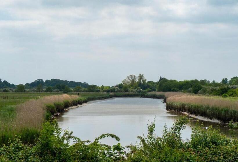 Пансион Arundel Comfort En Suite Twin Friends & Family