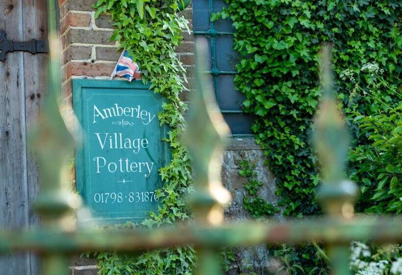 Пансион Arundel Comfort En Suite Twin Friends & Family