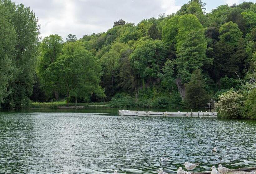 Пансион Arundel Comfort En Suite Twin Friends & Family