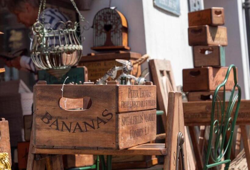 Пансион Arundel Comfort En Suite Twin Friends & Family