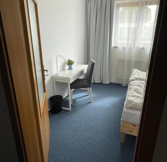 膳宿费 Marina Vltava