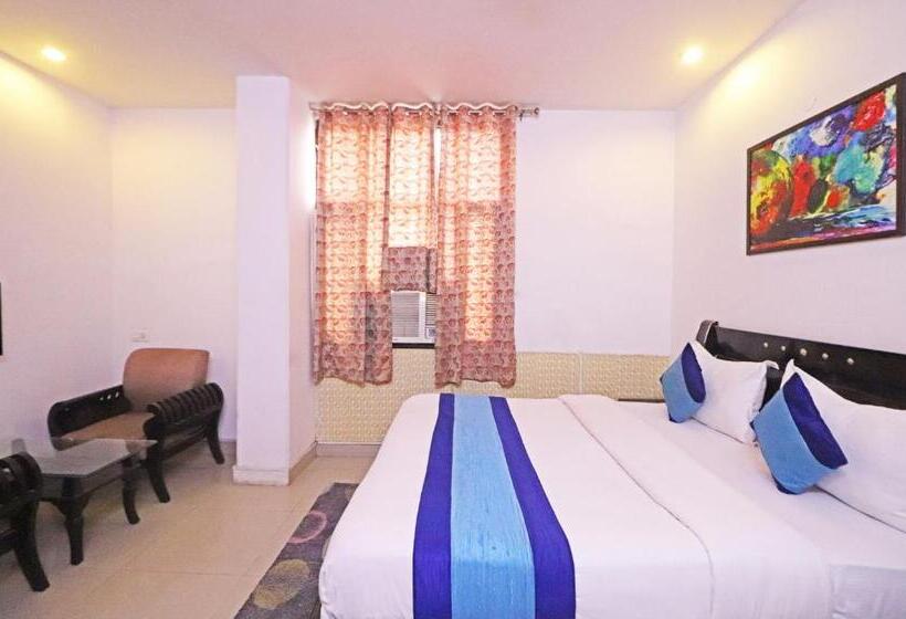 ペンション Surya Residency