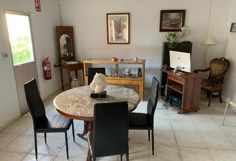 Pensión Valdeverdeja   Entorno Rural Y Natural   Castilla La Mancha