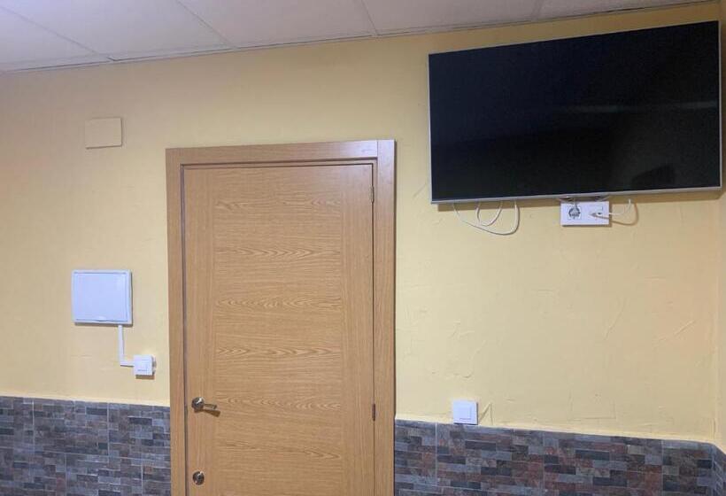 Pensión Valdeverdeja   Entorno Rural Y Natural   Castilla La Mancha