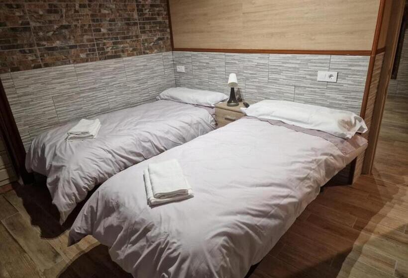 Pensión Valdeverdeja   Entorno Rural Y Natural   Castilla La Mancha