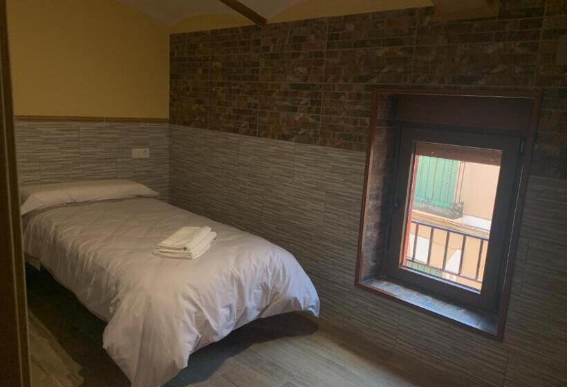 Pensión Valdeverdeja   Entorno Rural Y Natural   Castilla La Mancha