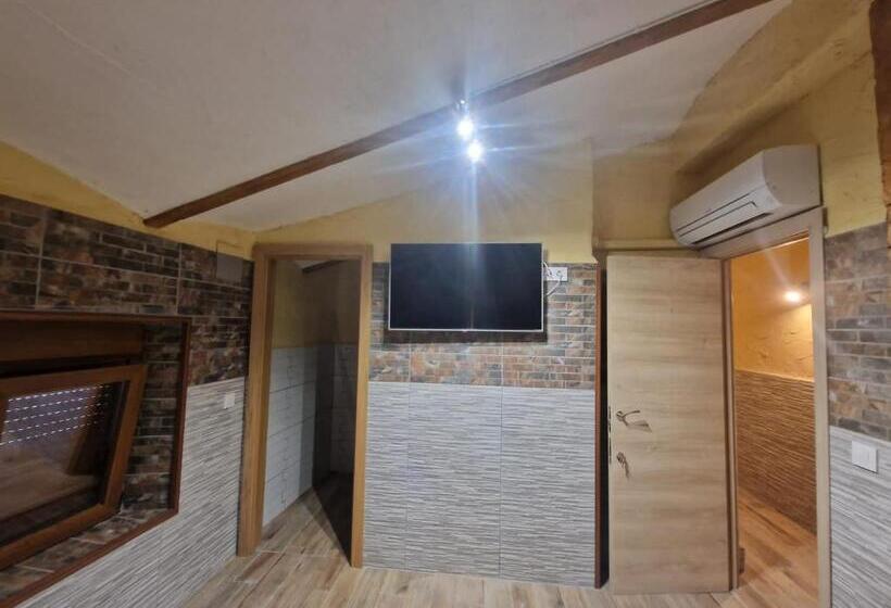 Pensión Valdeverdeja   Entorno Rural Y Natural   Castilla La Mancha