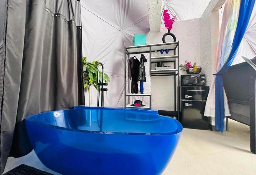 منتجع Daydreamer Domes