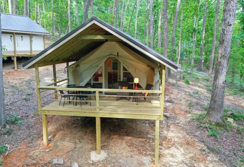 אתר נופש Game Room Luxury Glamping Tent Arcade Theme