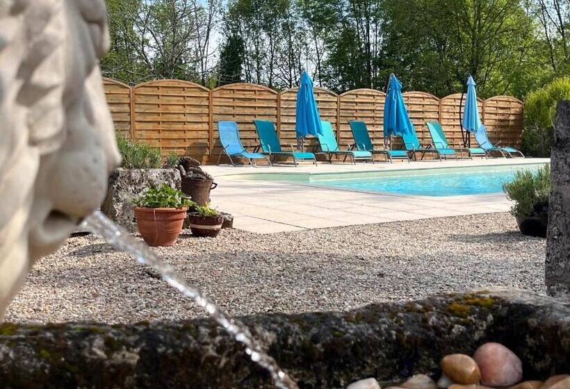 리조트 Raisin Et Toile   French American Retreat