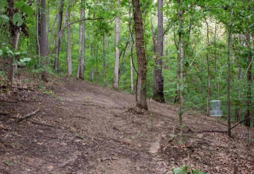 אתר נופש The Lodge Luxury Glamping Tent Hunting Theme