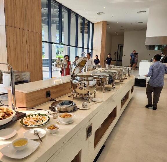 Seaview Cam Ranh Nha Trang Near Airporrt