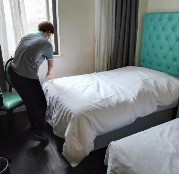 Xana Hotelle Ankang High Tech High School