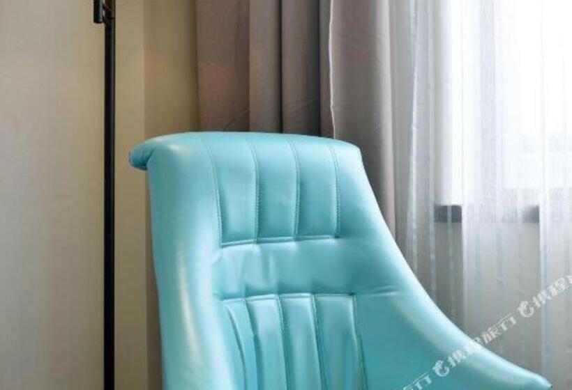 Xana Hotelle Nanchang Honggutan