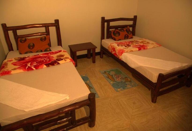 مبيت وإفطار Travellers Home