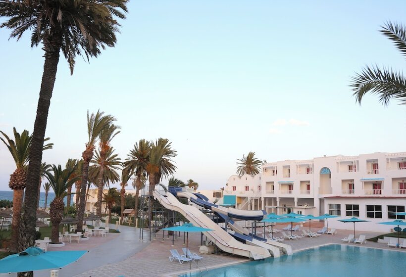 Отель Best Beach  Family Only