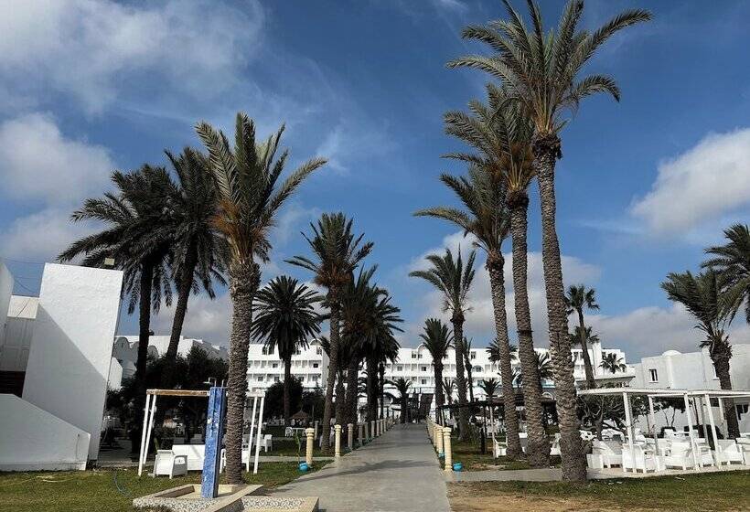 Отель Best Beach  Family Only