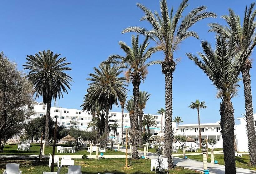 Отель Best Beach  Family Only