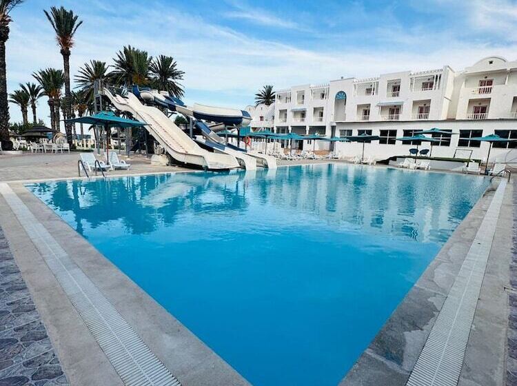 Отель Best Beach  Family Only