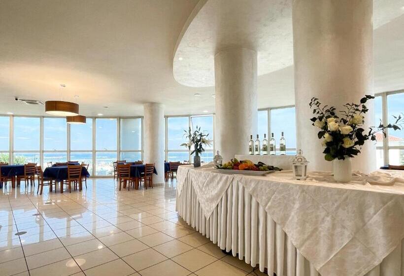 Отель Blue Paradise