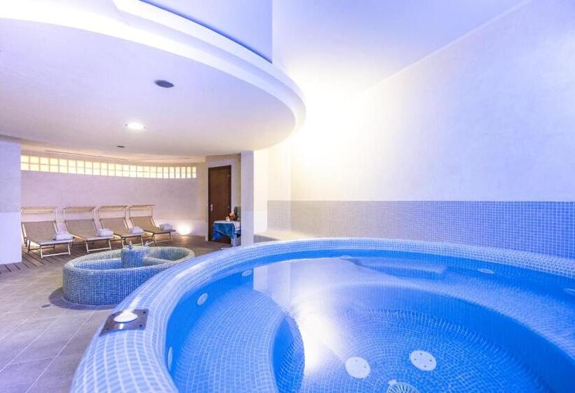 Отель Blue Paradise