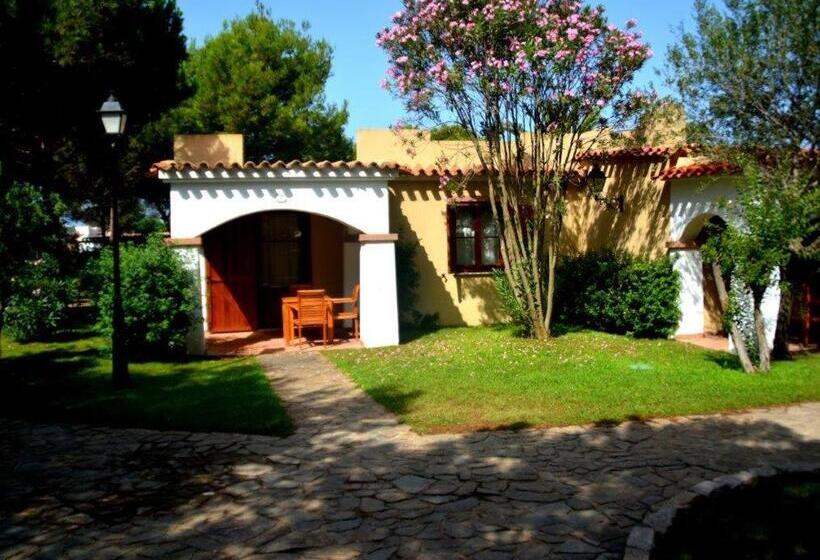 בית מלון כפרי Porto Pino Club