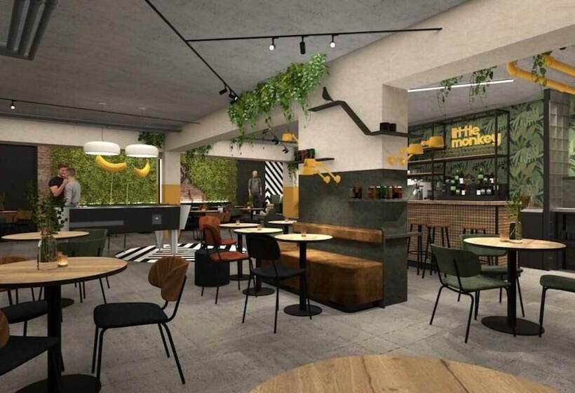 Little Monkey Hostel Private Pods