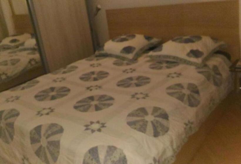 تختخواب و صبحانه Coucher Creteil