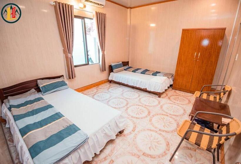 هتل Khách Sạn Hoàng Long