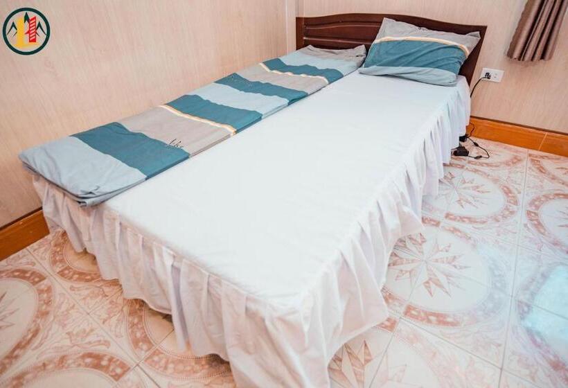 هتل Khách Sạn Hoàng Long