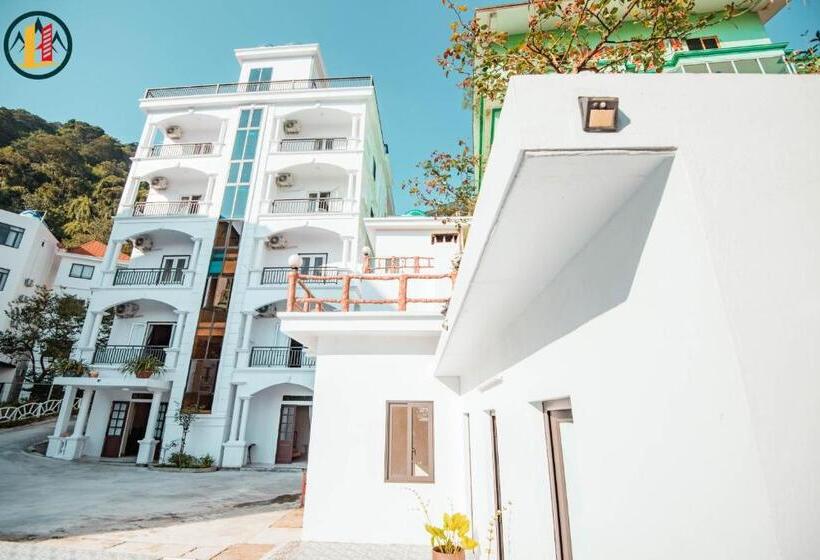 هتل Khách Sạn Hoàng Long