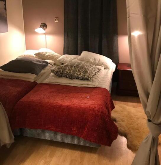 Отель Vallby Farm Camp