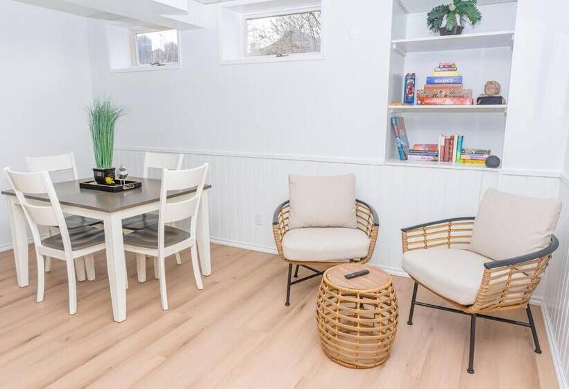 Пансион Greenwood Lodge