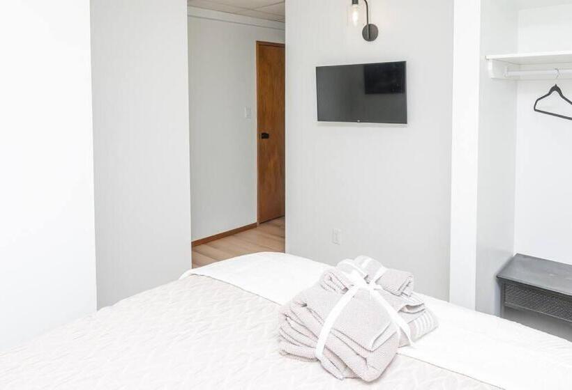 Пансион Greenwood Lodge