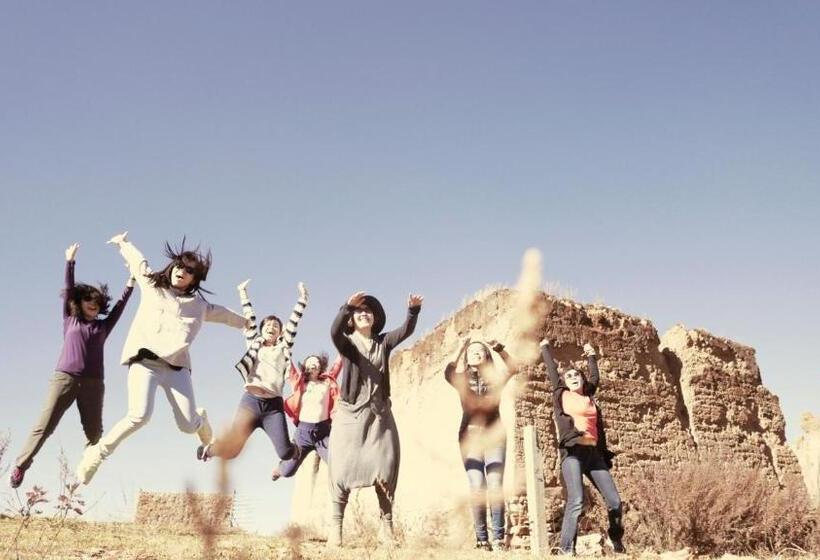 مبيت وإفطار Courtyard Shangri La 藏舍小院