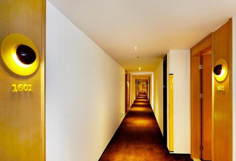 Hotel 7days Premium Shenzhen High New Science And Technology Park Subway Station