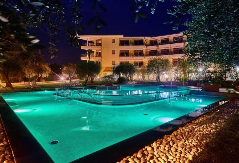 Отель Baia Verde