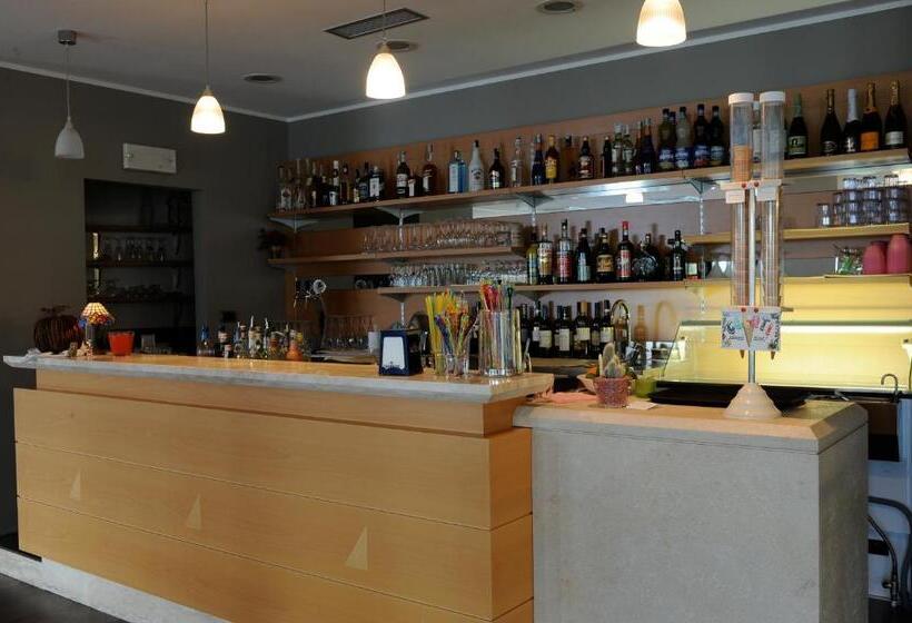 Отель Baia Verde